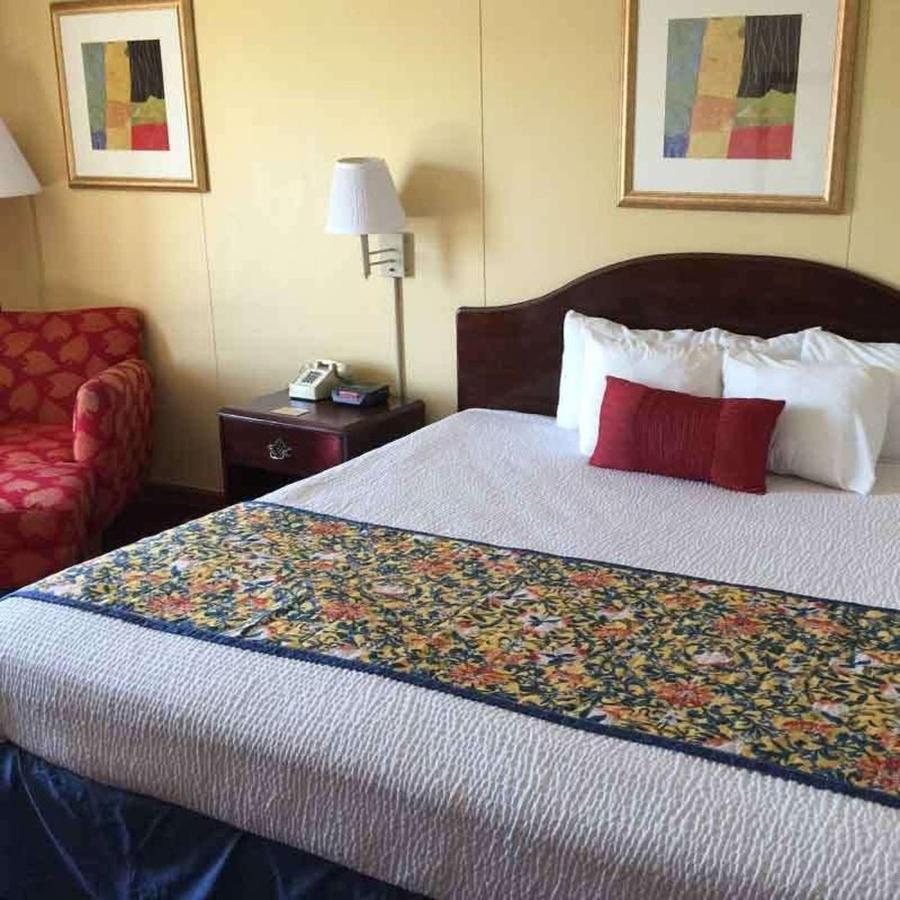 Astoria Hotel Danville West Eksteriør billede