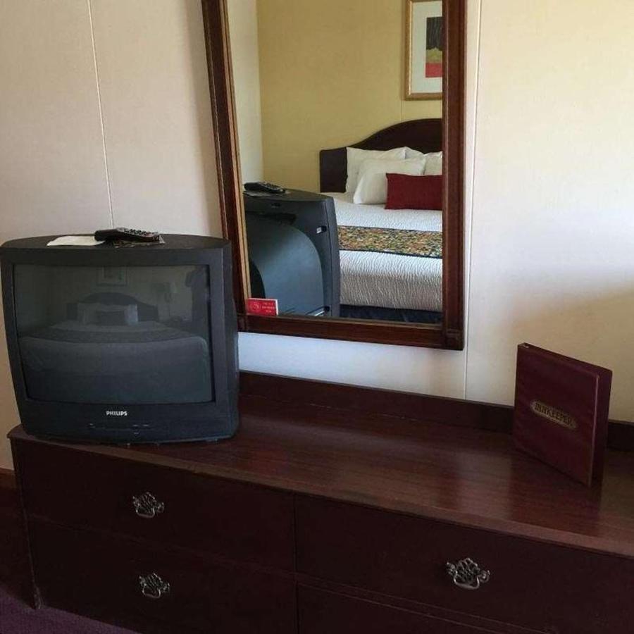 Astoria Hotel Danville West Eksteriør billede